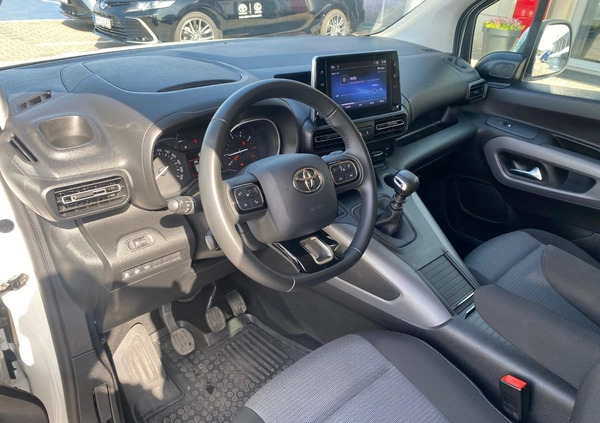 Toyota Proace City Verso cena 101000 przebieg: 30660, rok produkcji 2020 z Kalisz małe 596